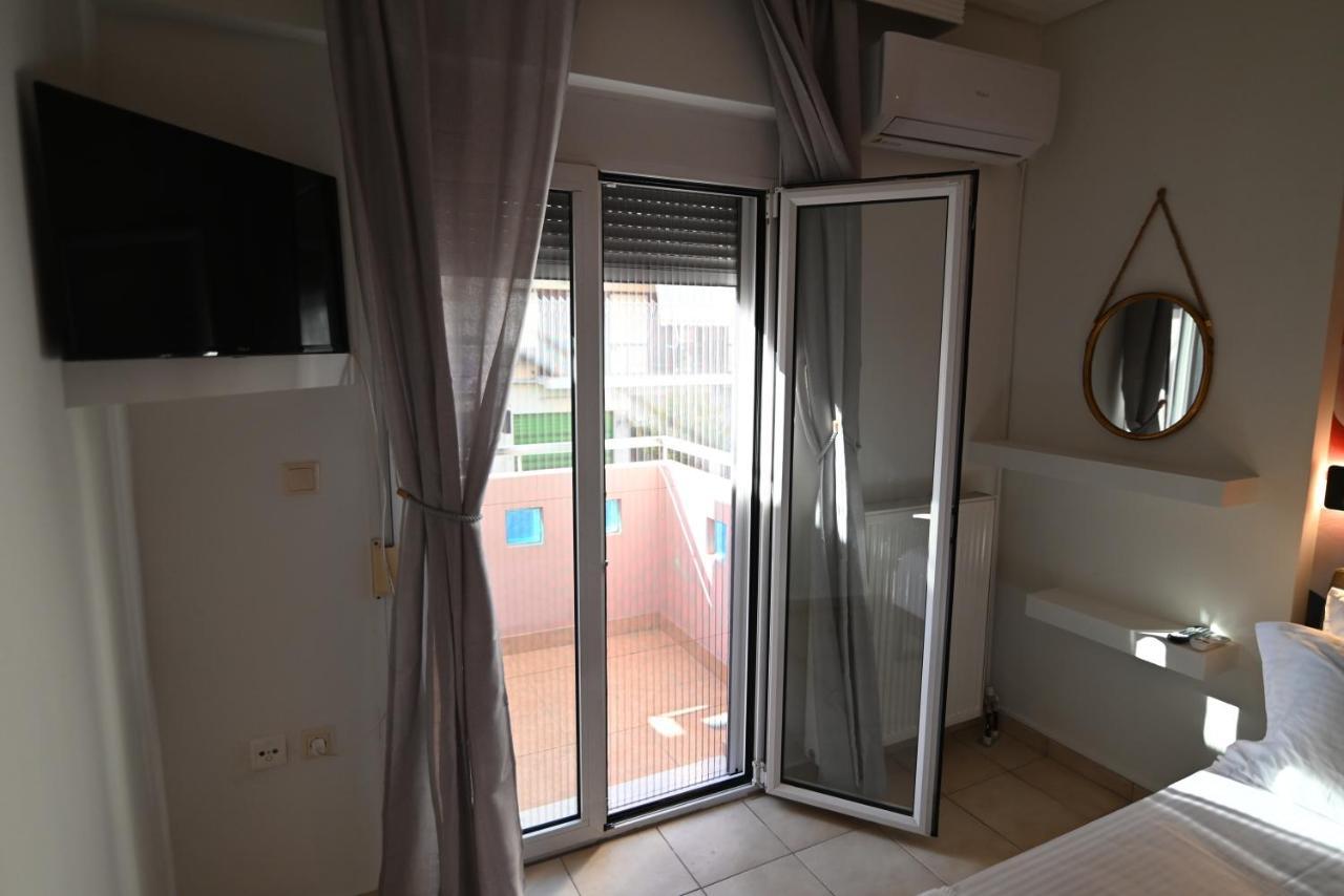 The Whole Packet A4 Center With Parking Apartment Larissa Exterior photo